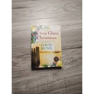A Sea Glass Christmas (An Outer Banks Novel) - Paperback, by Bunn Davis - New q